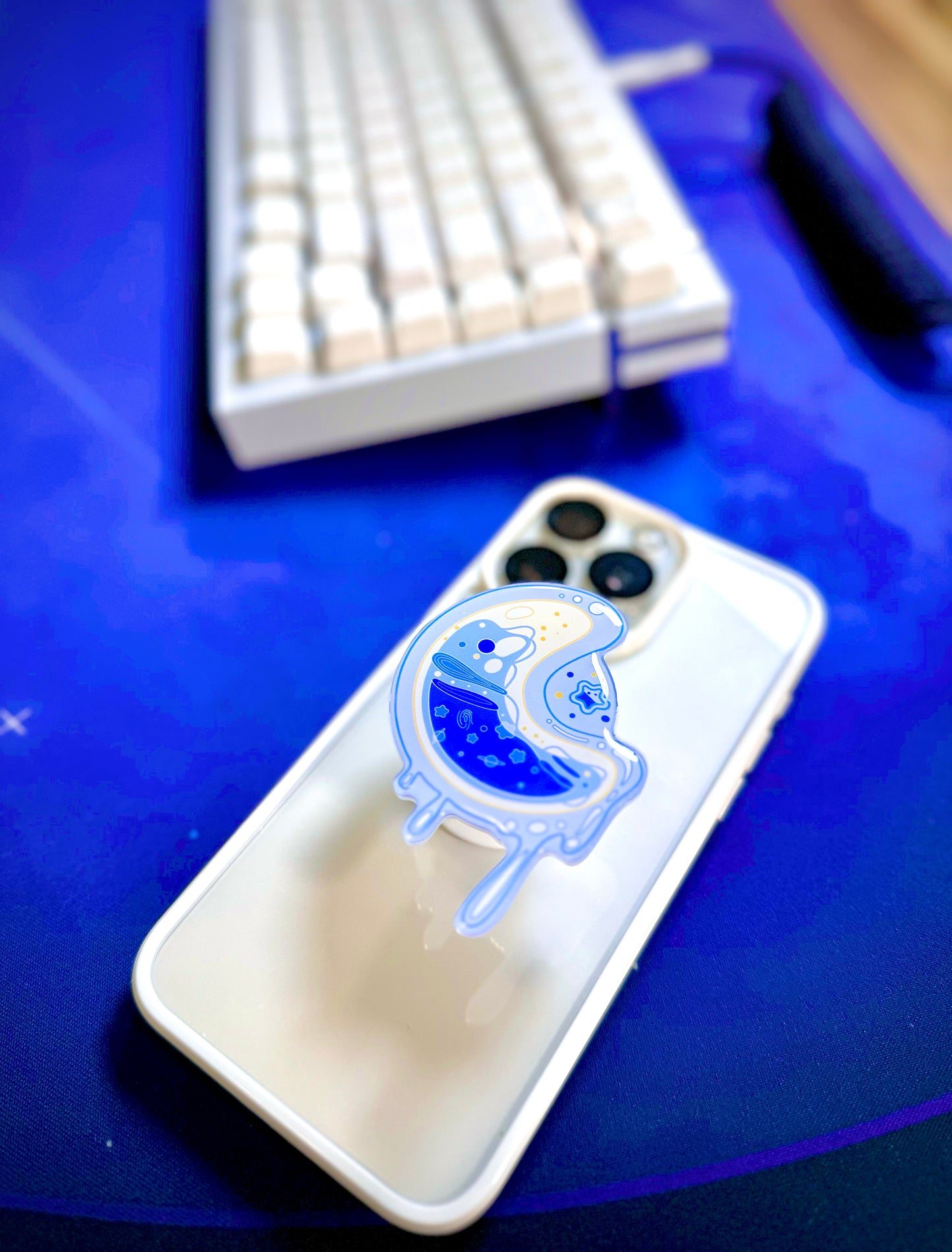 Celestial Moon Water Phone Grip